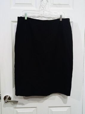 Evan Picone Black Pencil Skirt